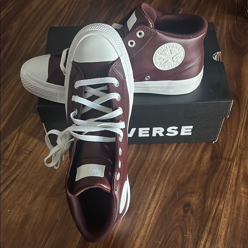 Converse Unisex High-Top Sneakers - Picture 3 of 8